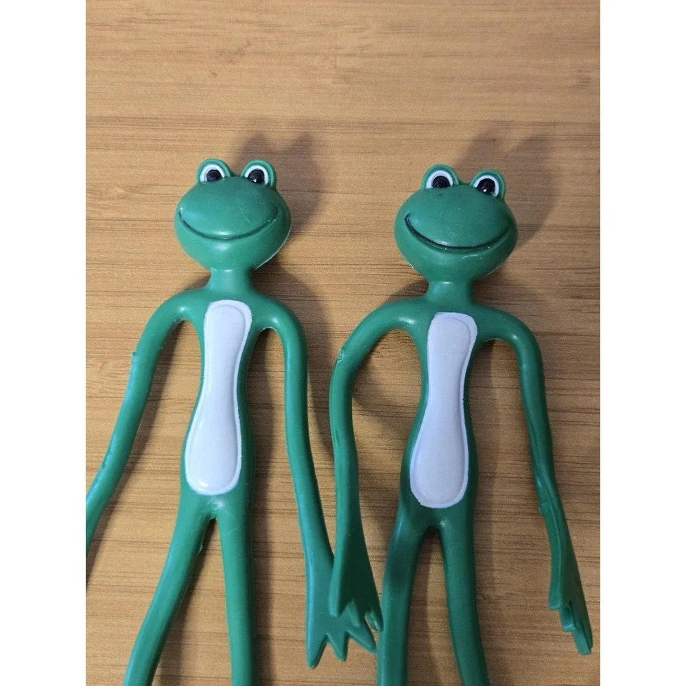 Sun Hill Vintage Bendable Frog Figure 5.5